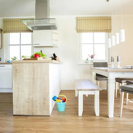 Haus In Bodstedt Mit Sauna Am Bodden * Fuhlendorf (Mecklenburg-Vorpommern)